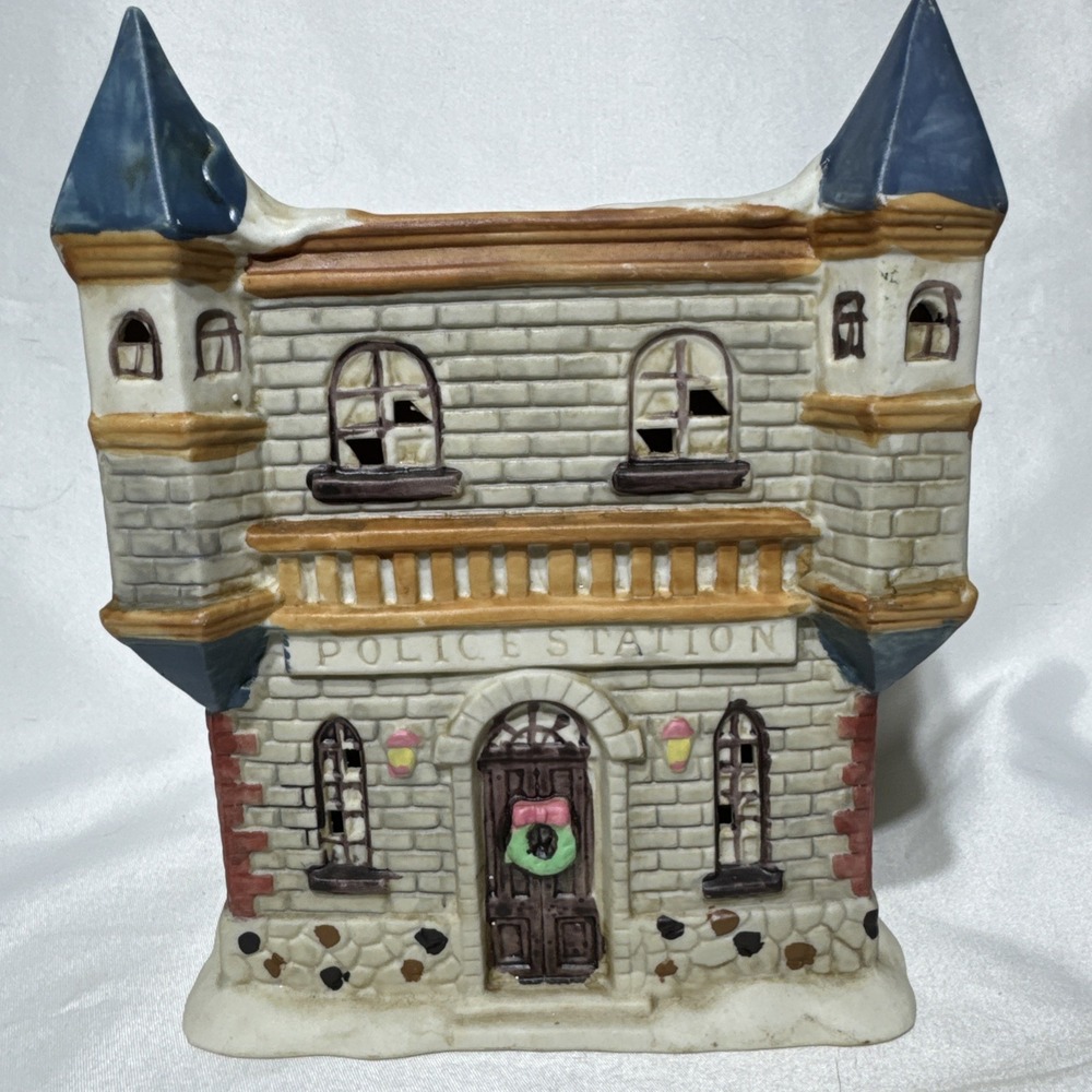Memories Collection Christmas Village Police Station Lights up Needs Cord